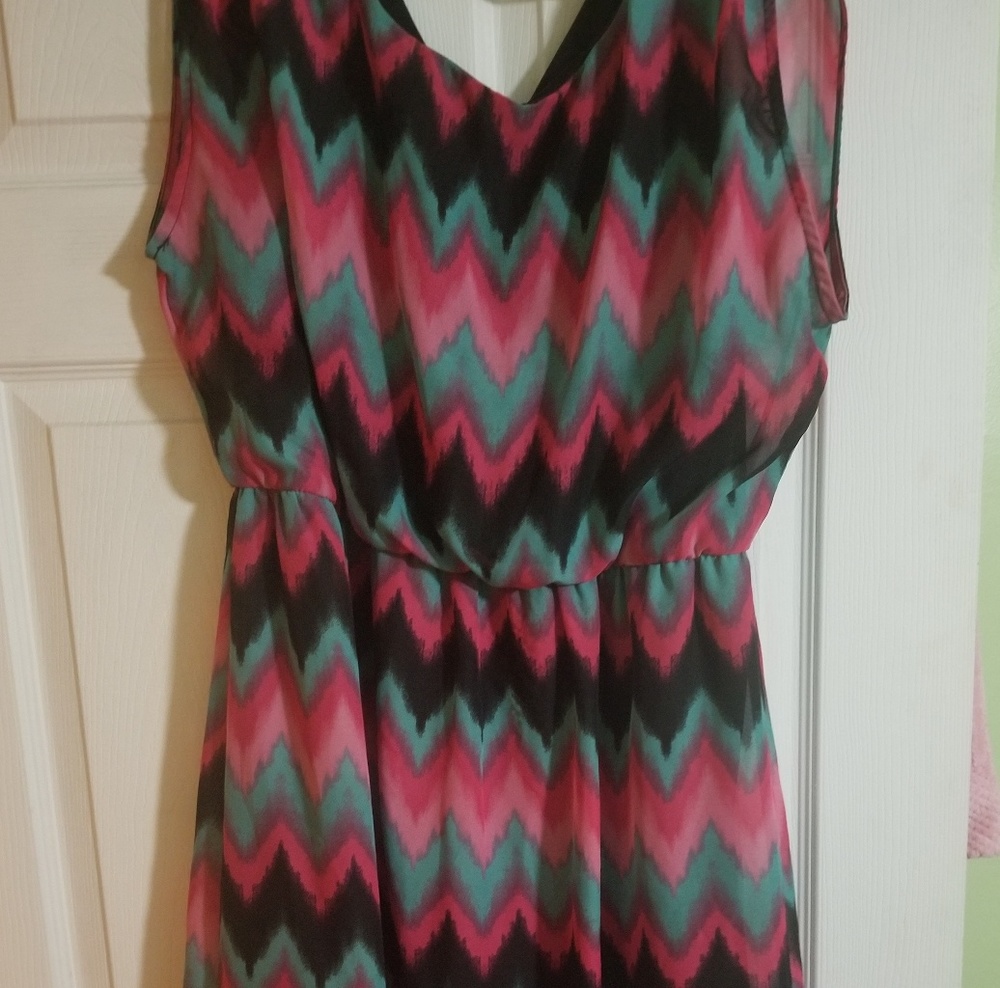 Ladies Zig Zag Watercolors Dress